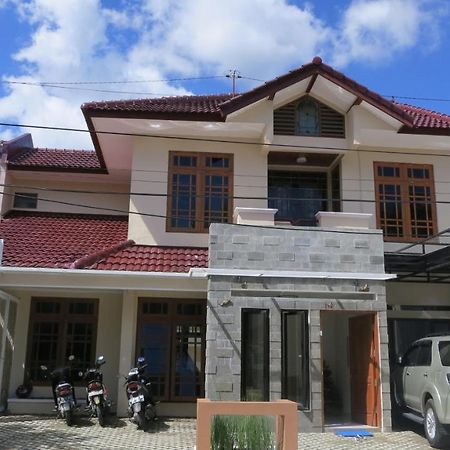 Omah Sastro 2 Hotell Yogyakarta Eksteriør bilde
